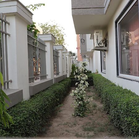 Braj Villas Vrindāvan Exterior foto